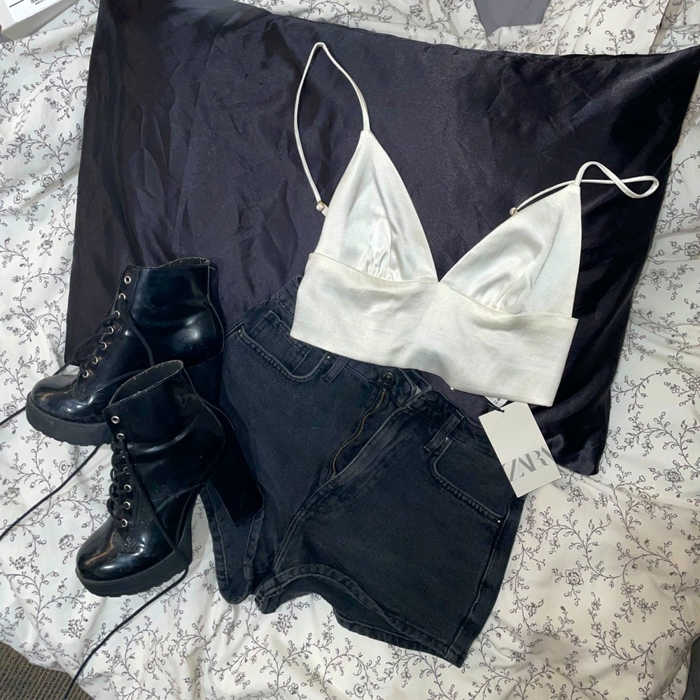 White Zara crop top